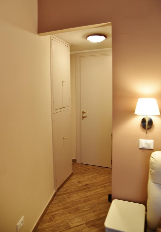Fabio Guest House Deluxe روما المظهر الخارجي الصورة